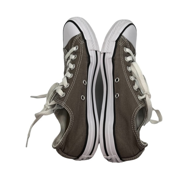 Converse Gray Chuck Taylor All Star Classic Sneakers Size 8 Women’s (6 Men’s) - Picture 5 of 8